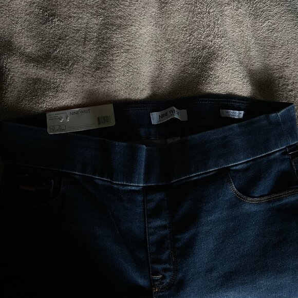 Nine West Heidi Pull On Straight Leg Jeans size 12 NWT - Picture 6 of 11